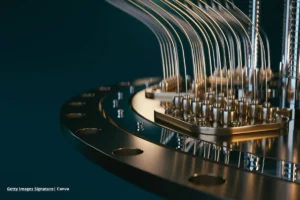 Computación cuántica Colombia 2025: cables y criostato de un procesador cuántico en laboratorio.