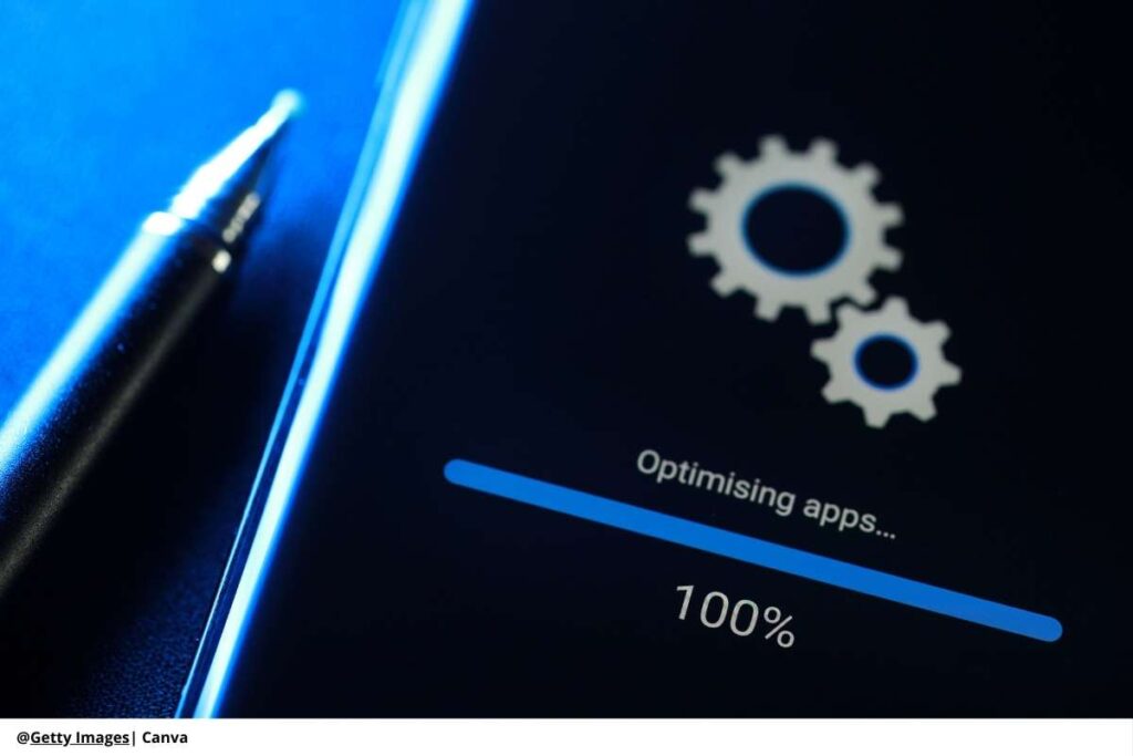 Dispositivos compatibles con WhatsApp: 7 claves que debe conocer 3 Imagen de la pantalla de un teléfono pidiendo actualizar